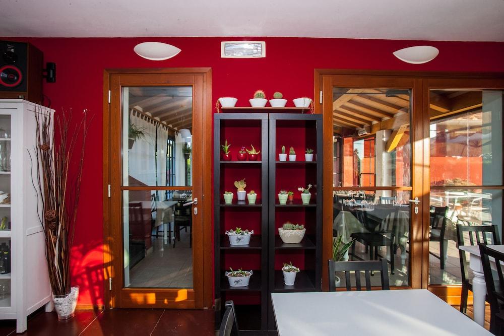 Hotel La Posta Di Torrenova Орбетелло Экстерьер фото