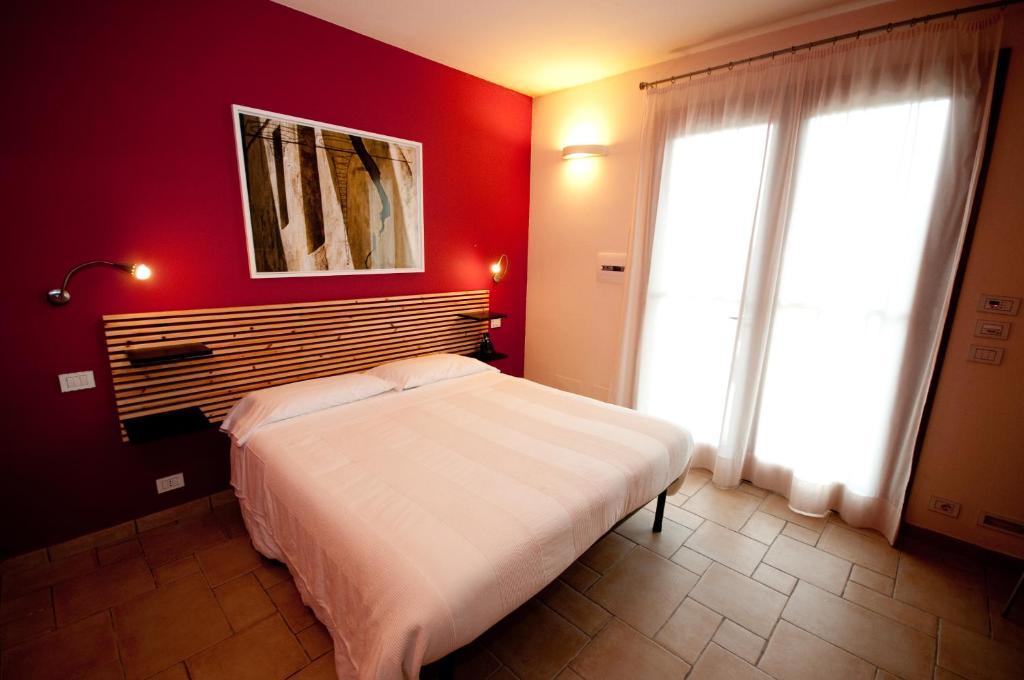 Hotel La Posta Di Torrenova Орбетелло Номер фото